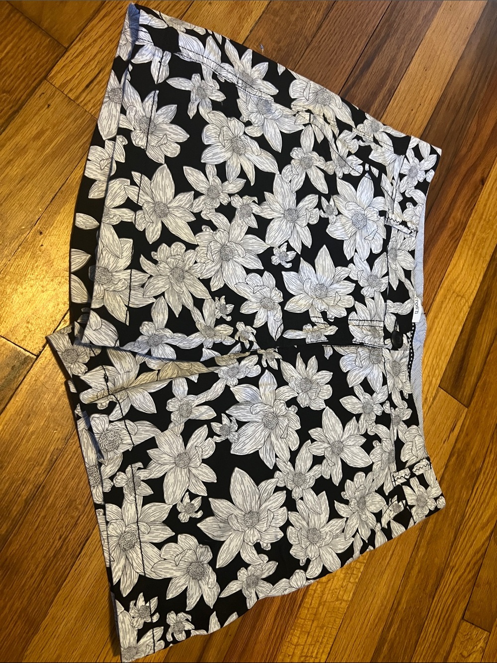 crown & ivy Black White Floral Bermuda Shorts